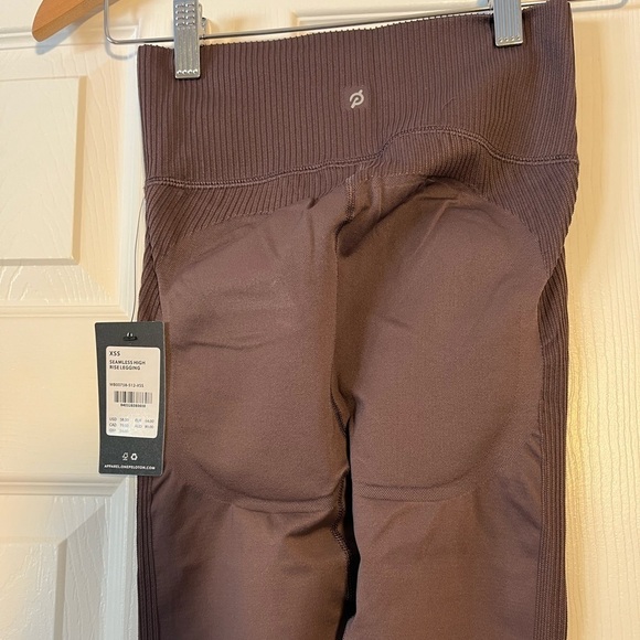 NWT ⭐️ Peloton Seamless High Rise Leggings Raisin XS/S - Picture 10 of 11